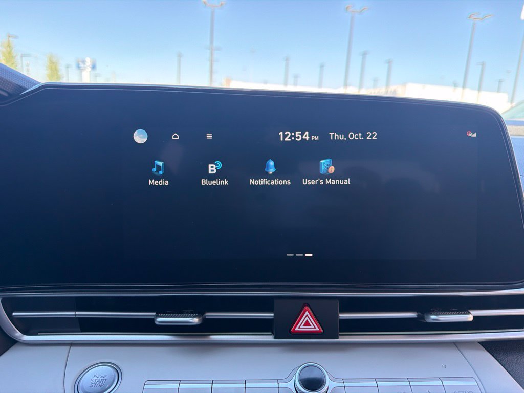 New 2026 Hyundai Elantra Limited FWD image 19