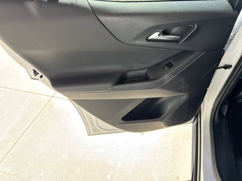 New 2026 Chevrolet Equinox LT w/ Convenience Package II image 25