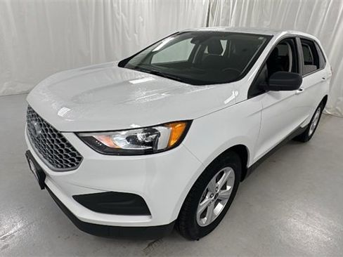 Used 2024 Ford Edge SE image 7