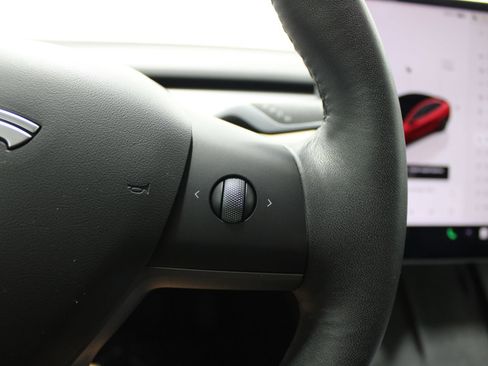 Used 2022 Tesla Model 3 Long Range AWD/4WD image 40