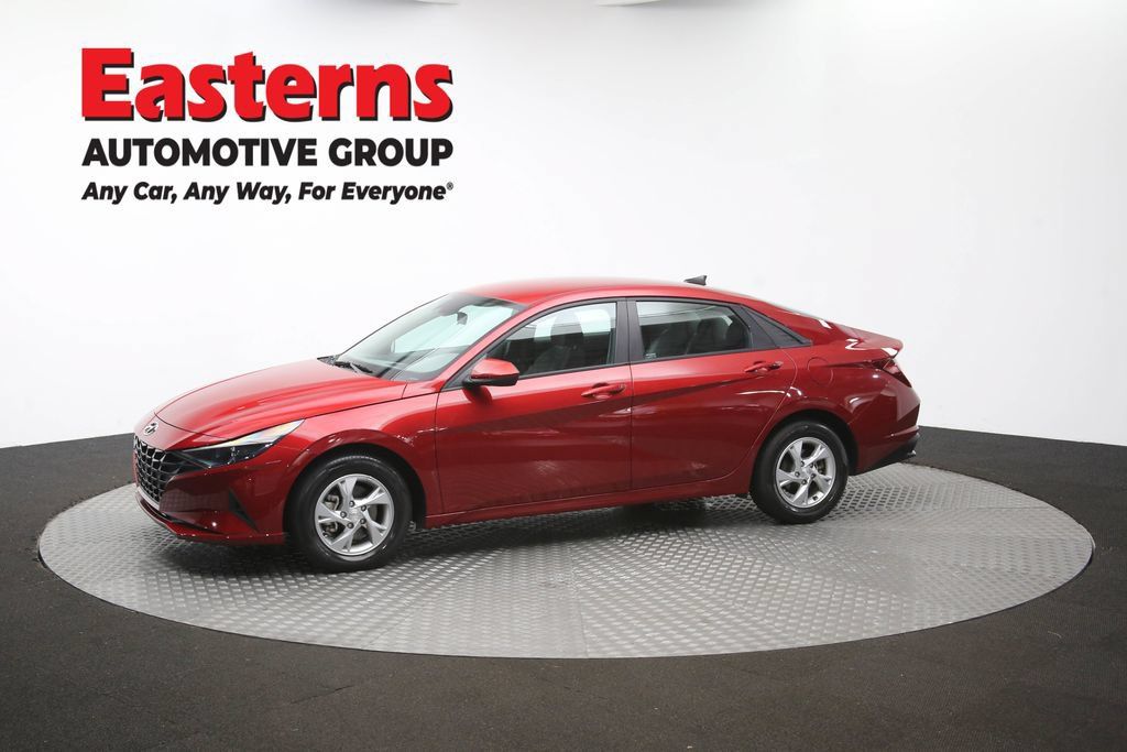 Used 2023 Hyundai Elantra SE w/ Cargo Package FWD image 59