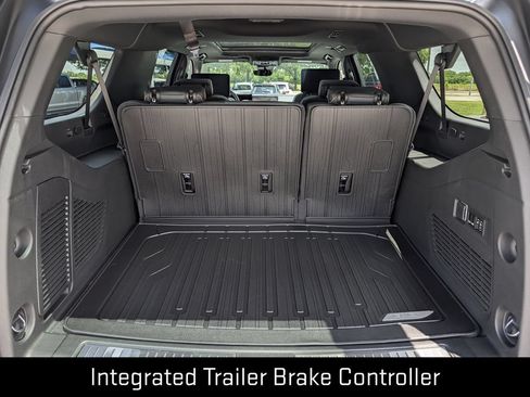 New 2026 GMC Yukon XL AT4 w/ AT4 Premium Plus Package AWD/4WD image 28