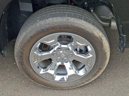 Used 2022 RAM 1500 Big Horn AWD/4WD image 7
