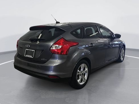 Used 2014 Ford Focus SE FWD image 3