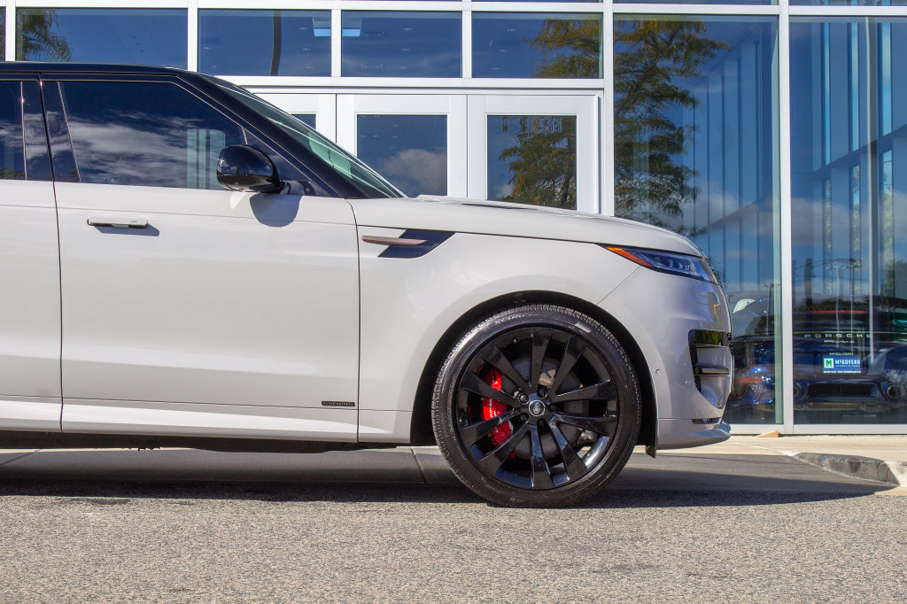 Used 2025 Land Rover Range Rover Sport Autobiography AWD/4WD image 5