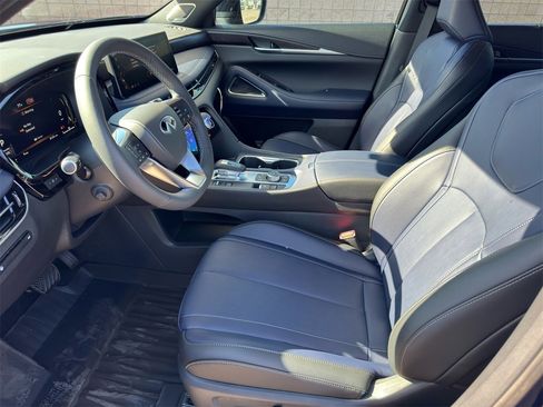 New 2026 INFINITI QX60 Sport image 16