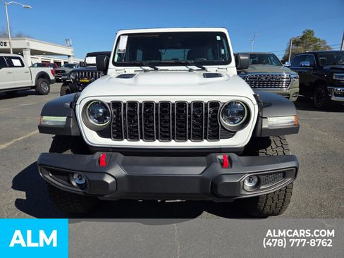 Used 2024 Jeep Wrangler Unlimited Rubicon image 18