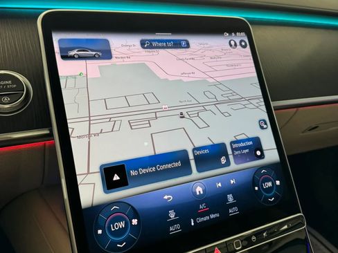 Used 2022 Mercedes-Benz S 580 4MATIC Sedan w/ AMG Line Package image 30