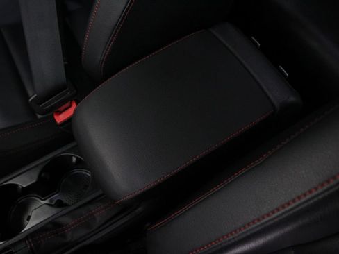 Used 2019 Volkswagen GTI SE FWD image 29