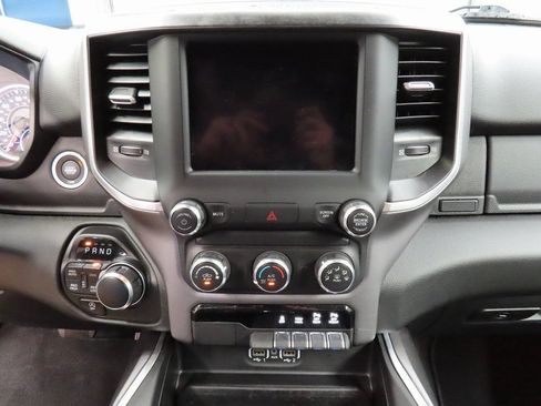 Used 2022 RAM 1500 Big Horn AWD/4WD image 12