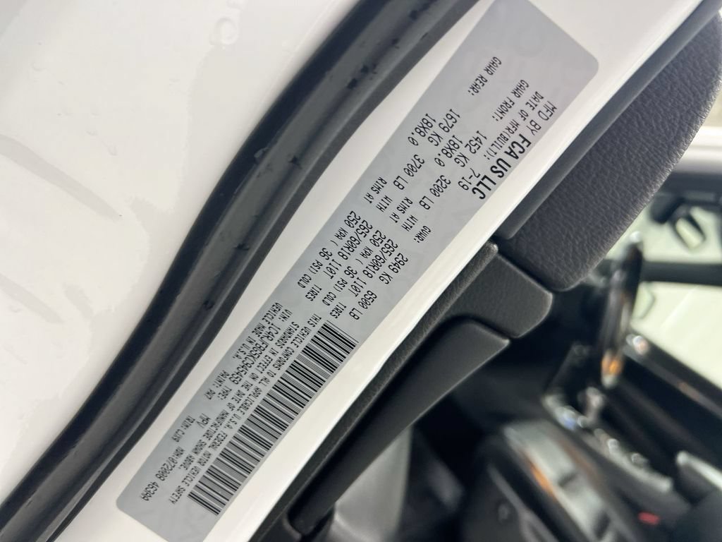 Used 2019 Jeep Grand Cherokee Limited AWD/4WD image 29