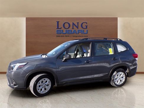 Used 2023 Subaru Forester Base image 6