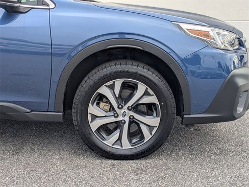 Used 2022 Subaru Outback Touring XT image 11