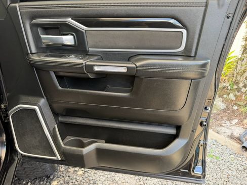 Used 2019 RAM 2500 Laramie AWD/4WD image 17