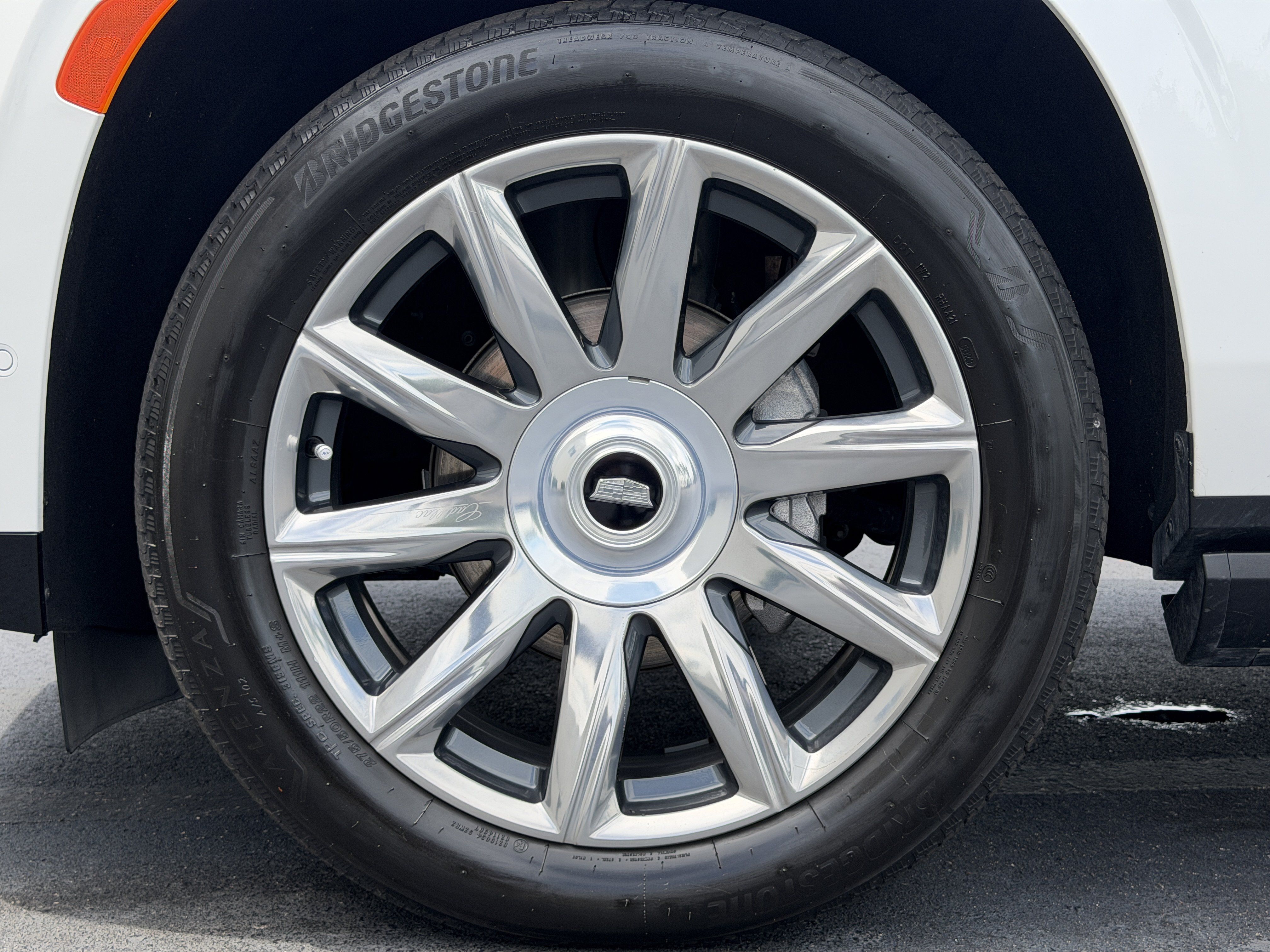 Certified 2024 Cadillac Escalade ESV Premium Luxury Platinum w/ LPO, Floor Liner Package AWD/4WD image 39