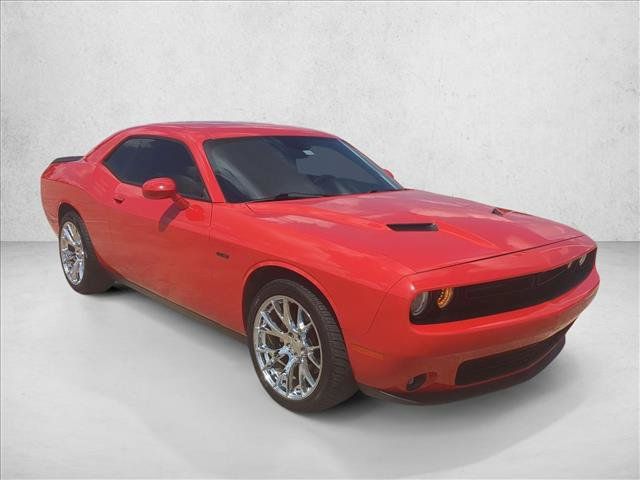 Used 2018 Dodge Challenger R/T w/ Driver Convenience Group RWD image 3