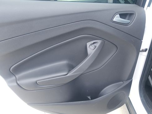 Used 2016 Ford Escape SE FWD image 11