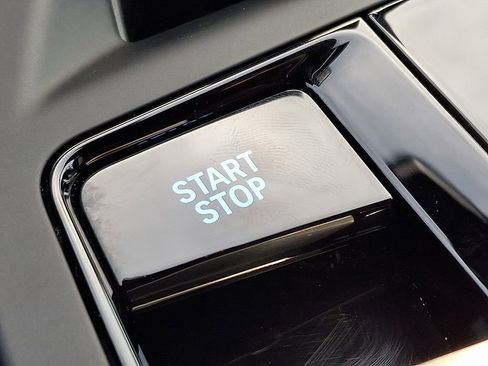 Used 2025 BMW iX xDrive50 w/ Premium Package image 26