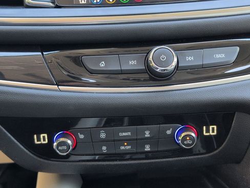 Used 2023 Buick Enclave Essence w/ Experience Buick Package FWD image 19