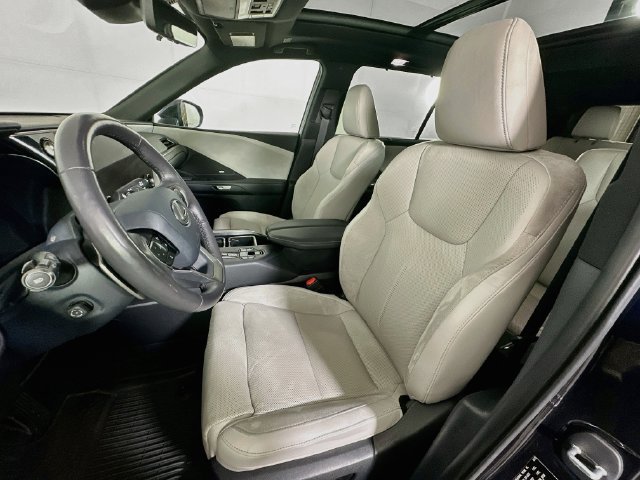 Used 2025 Lexus TX 350 AWD w/ Technology Package image 23