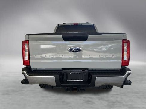 Used 2026 Ford F250 XLT AWD/4WD image 33