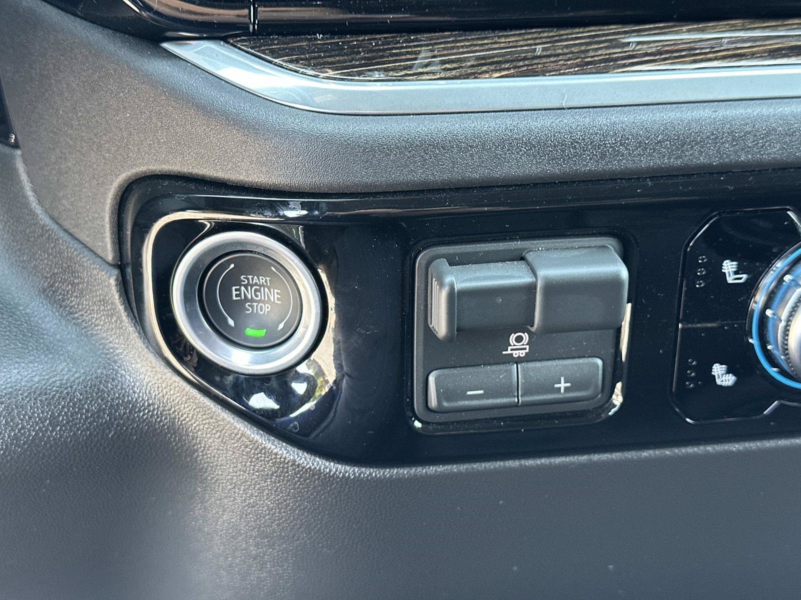 New 2026 GMC Sierra 1500 SLE w/ Preferred Package RWD image 16