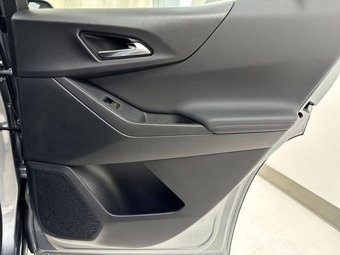 New 2026 Chevrolet Equinox LT w/ Convenience Package II image 11