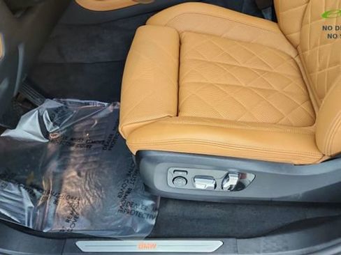 Used 2026 BMW X7 xDrive40i AWD/4WD image 38