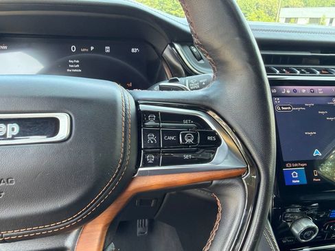 Used 2023 Jeep Grand Cherokee L Summit AWD/4WD image 21