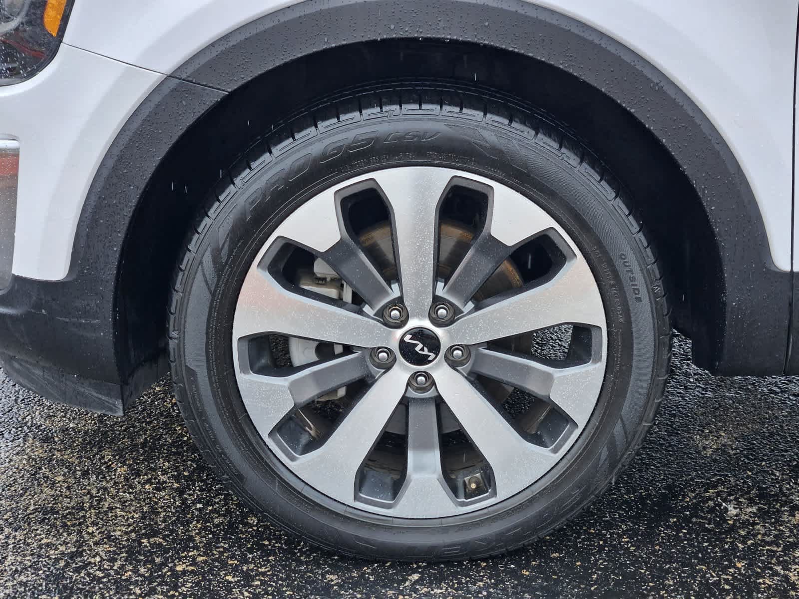 Certified 2022 Kia Telluride EX w/ EX Premium Package FWD image 9