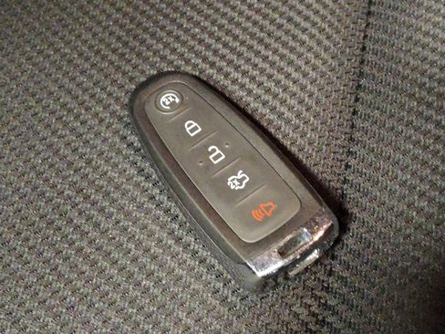 Used 2016 Ford Taurus SEL w/ Equipment Group 201A image 32