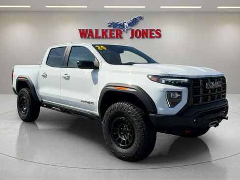 Used 2024 GMC Canyon AT4X w/ AT4X AEV Edition image 10