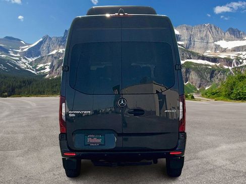 Used 2023 Mercedes-Benz Sprinter 2500 image 4
