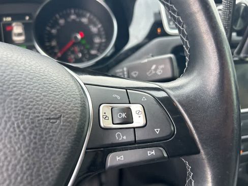 Used 2015 Volkswagen Jetta SEL Premium image 5