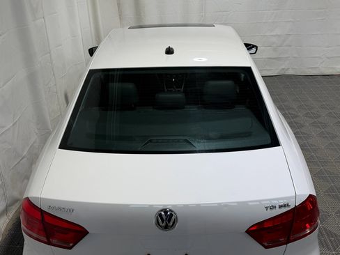 Used 2013 Volkswagen Passat TDI SEL Premium image 7
