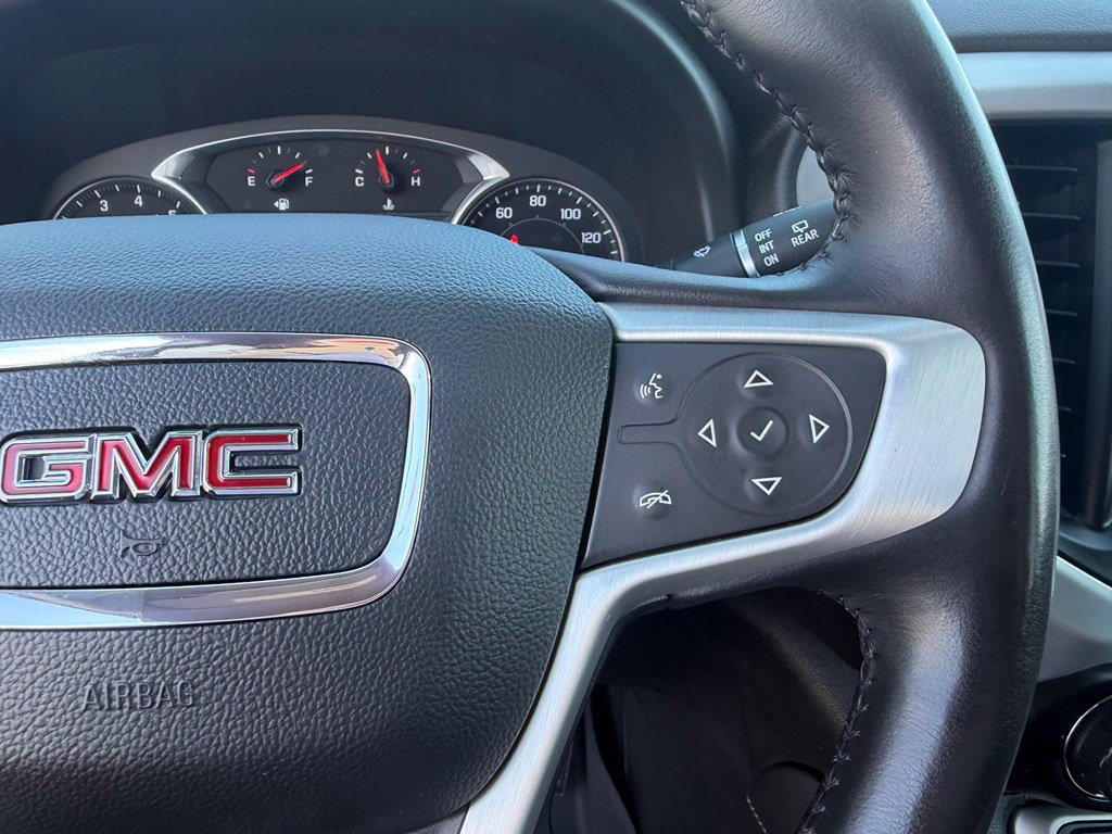 Used 2022 GMC Acadia SLT w/ Preferred Package FWD image 32