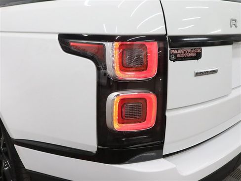 Used 2018 Land Rover Range Rover Supercharged AWD/4WD image 11