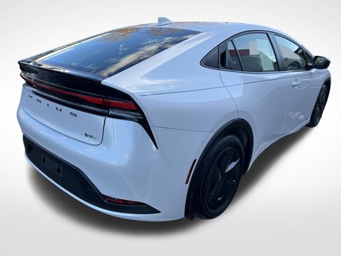 Used 2023 Toyota Prius Limited image 9
