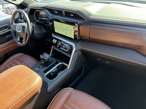 Used 2023 GMC Sierra 1500 Denali Ultimate image 30