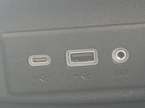 Used 2025 Chevrolet Malibu RS image 6