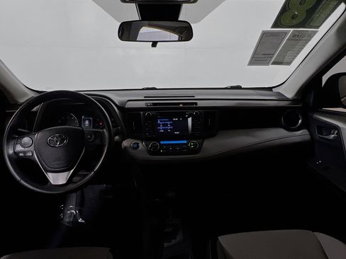 Used 2018 Toyota RAV4 XLE image 30