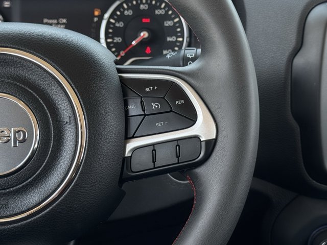 Used 2023 Jeep Renegade Trailhawk AWD/4WD image 16