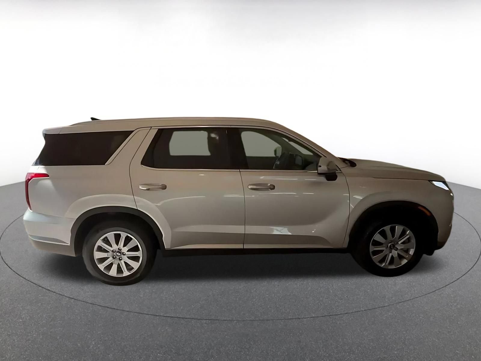Used 2025 Hyundai Palisade SEL FWD image 15
