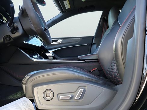 Used 2022 Audi RS 7 Sportback image 40