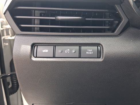 Used 2022 Nissan Altima 2.5 SR FWD image 16