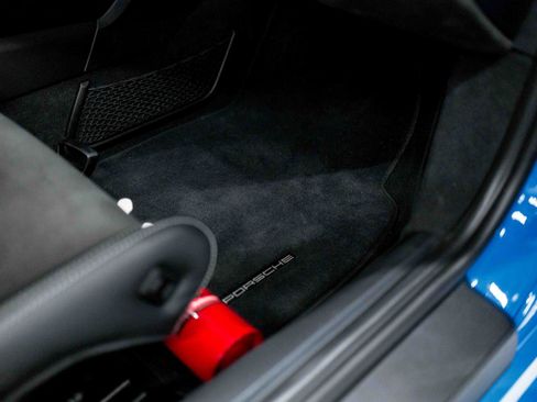 Used 2022 Porsche 718 Cayman GT4 image 50