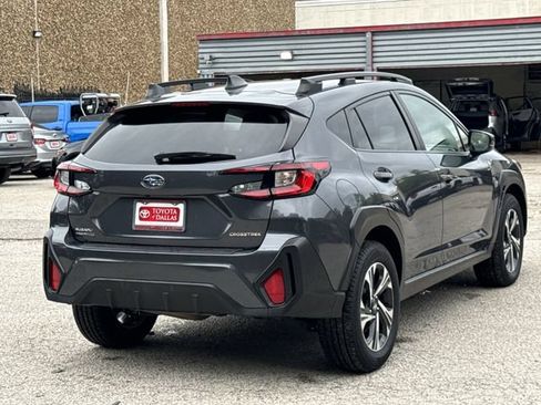 Used 2024 Subaru Crosstrek 2.0i Premium AWD/4WD image 4