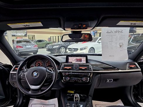 Used 2018 BMW 330i Sedan w/ Convenience Package RWD image 27