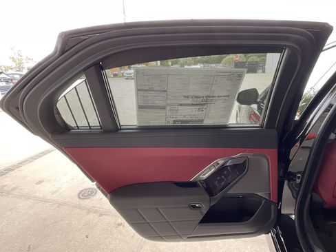 New 2026 BMW 740i w/ Premium Package image 23