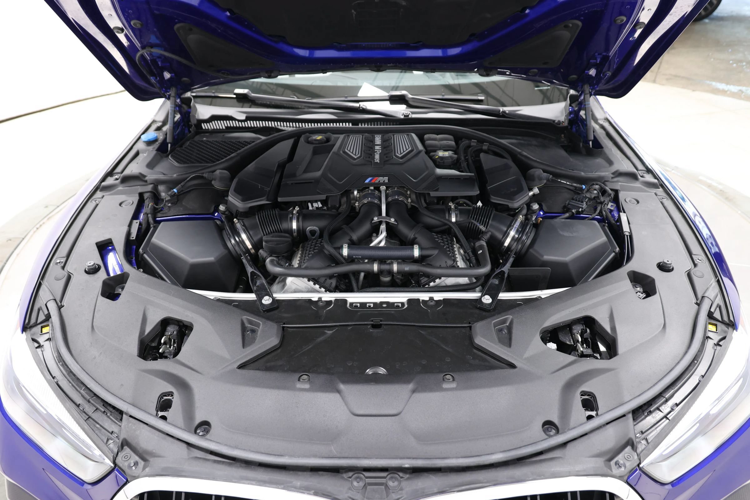 Used 2020 BMW M8 Convertible w/ M Carbon Exterior Package AWD/4WD image 96